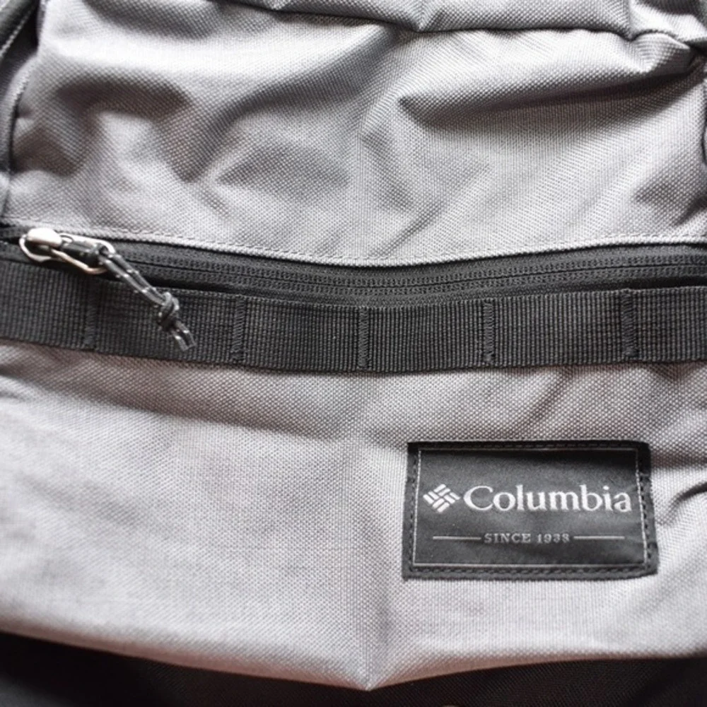 Columbia Zigzag 30L Backpack Bag Heather Grey‎ Black Holds up to 15